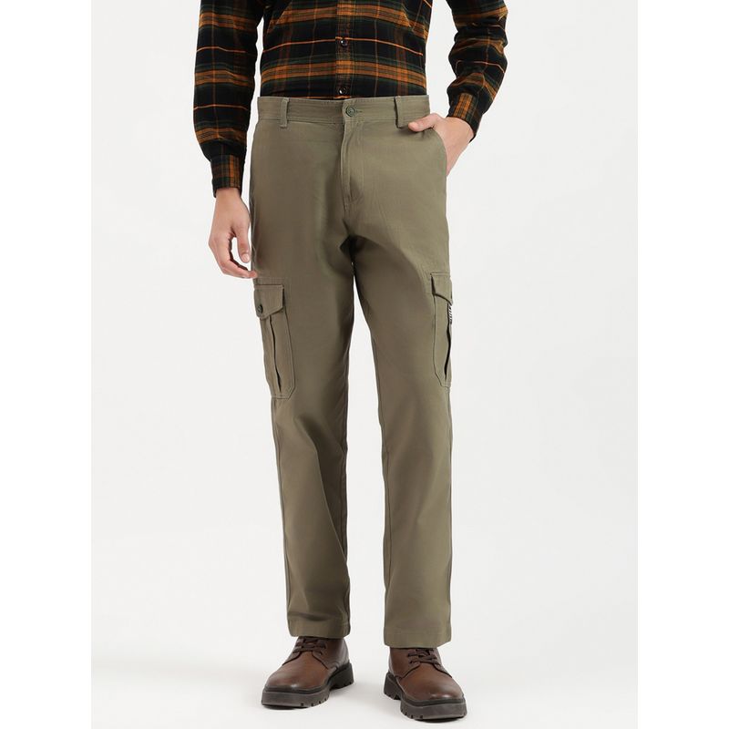 United Colors of Benetton Olive Solid Straight Fit Cotton Cargo Pant (42)
