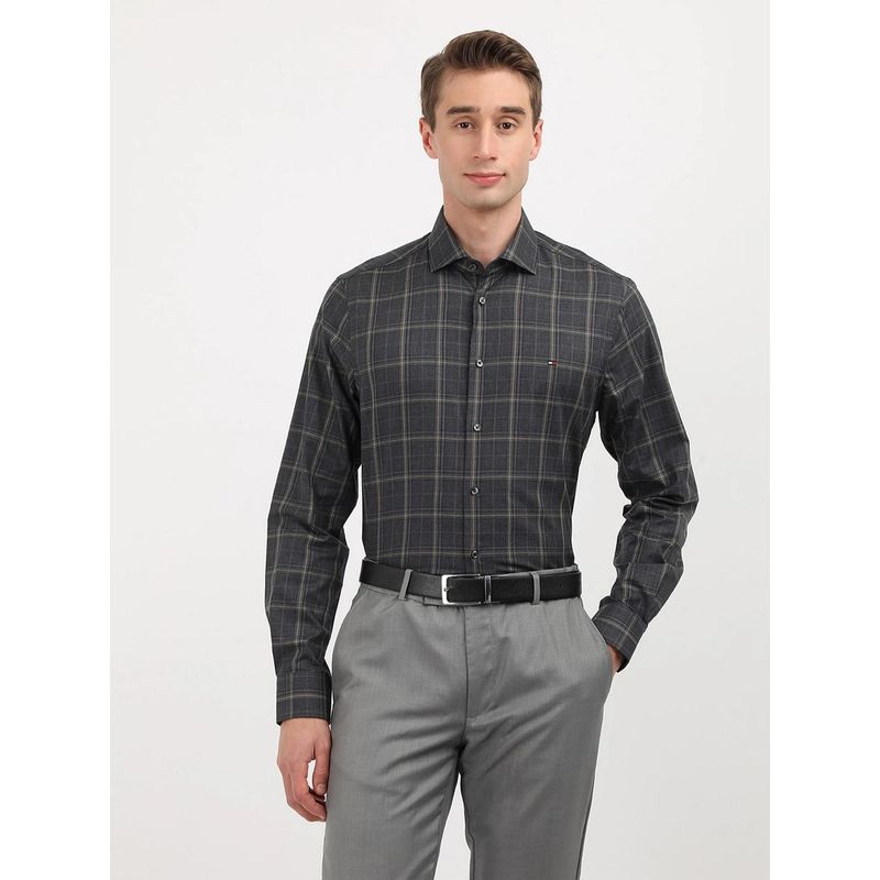 Tommy Hilfiger Checks Slim Fit Cotton Formal Shirt (40)