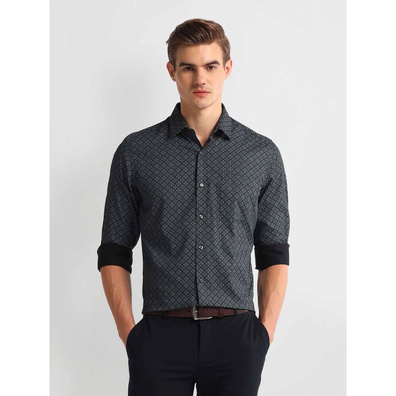 Arrow Green Cutaway Collar Slim Fit Floral Shirt (39)