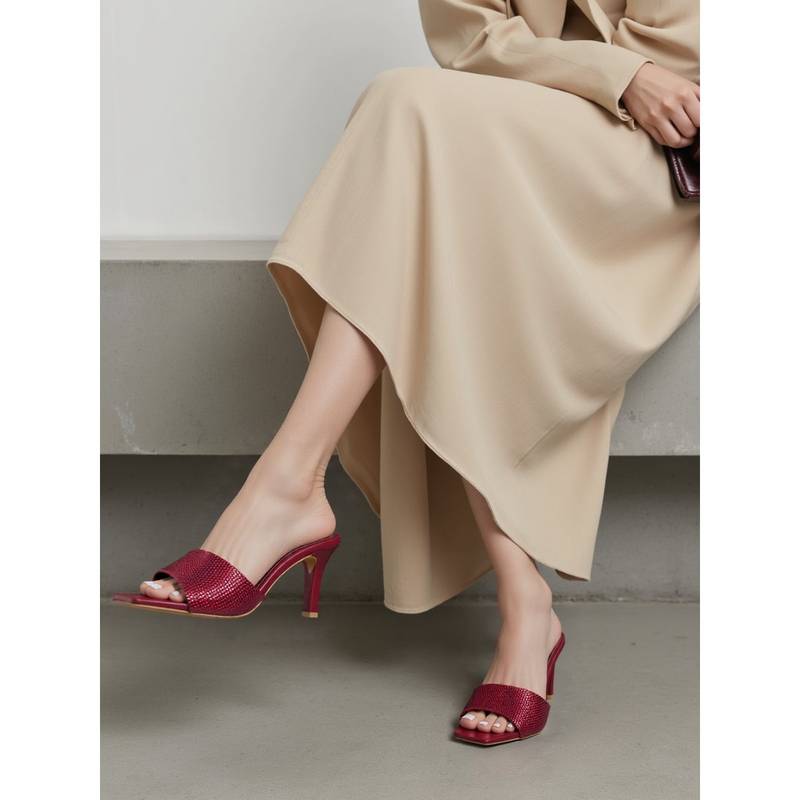 ELLE Women's Textured Square Toe Heels (EURO 36)