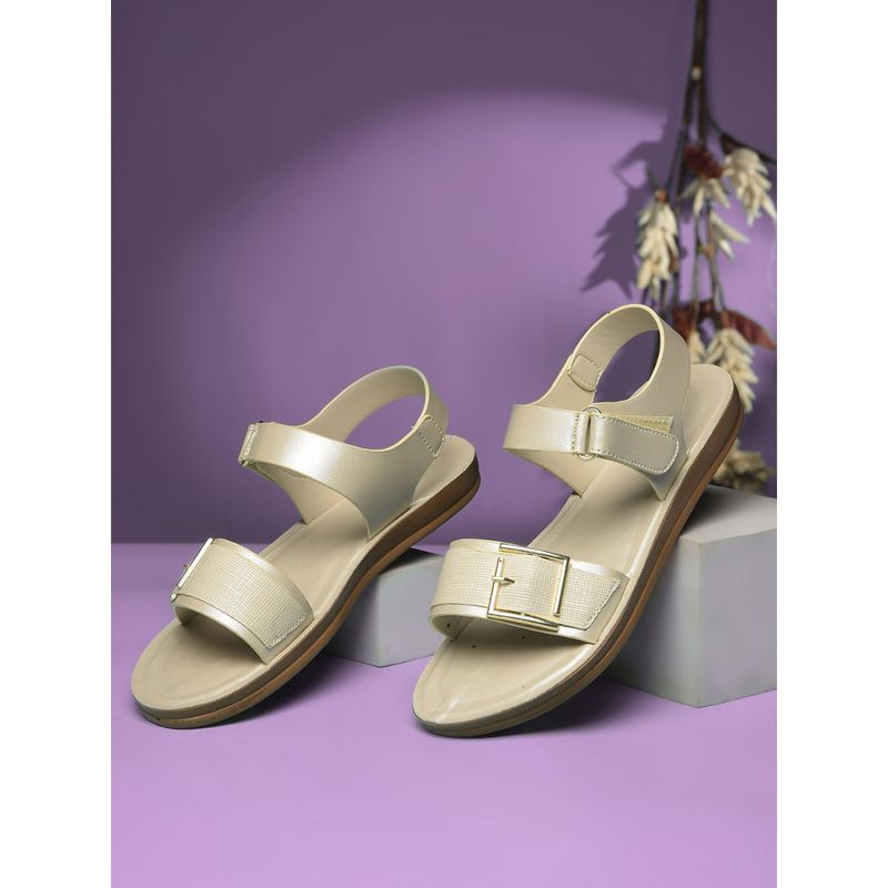 Bata Women Cream Sandals (UK 3)