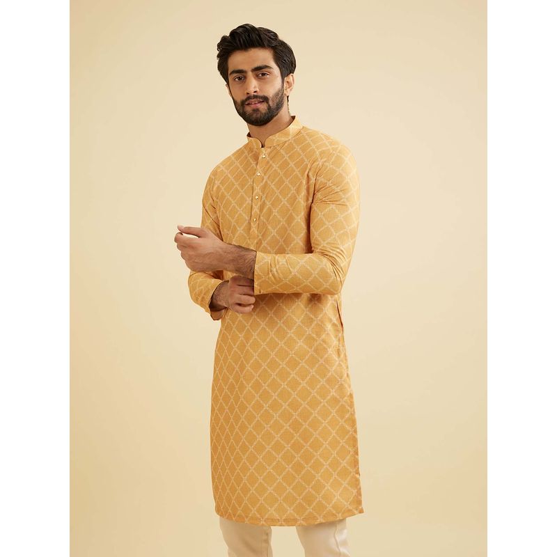 Manyavar Men Yellow Blended Cotton Digital Print Kurta (L)