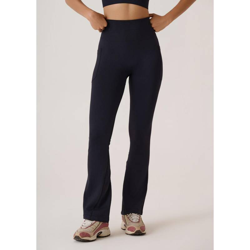 STRCH Black Solid High Rise Crisscross Bootcut Leggings (L)