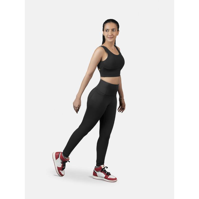STRCH Black Solid Nylon High Rise Leggings (M)