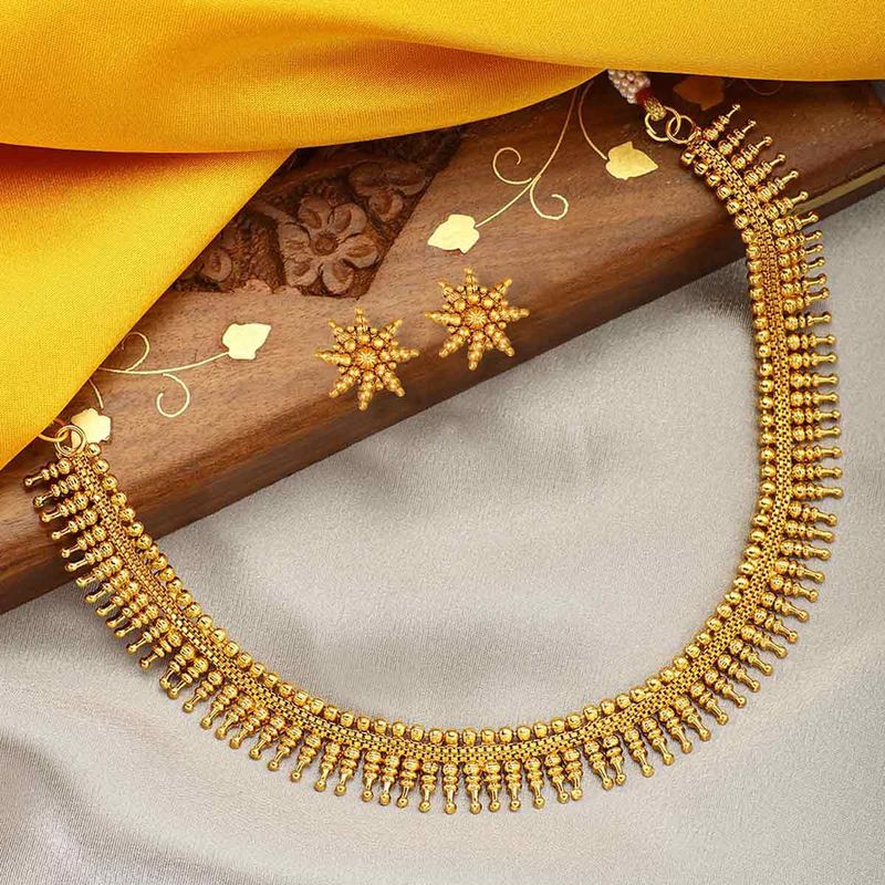 Traditional best sale gold necklace