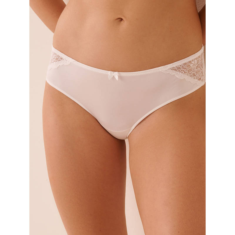 La Vie En Rose Microfiber And Lace Cheeky Panty White (S)