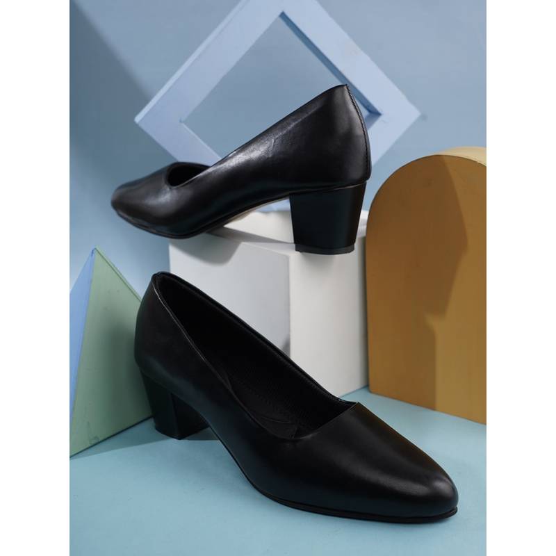 Iconics Black Women Solid Pumps (EURO 36)