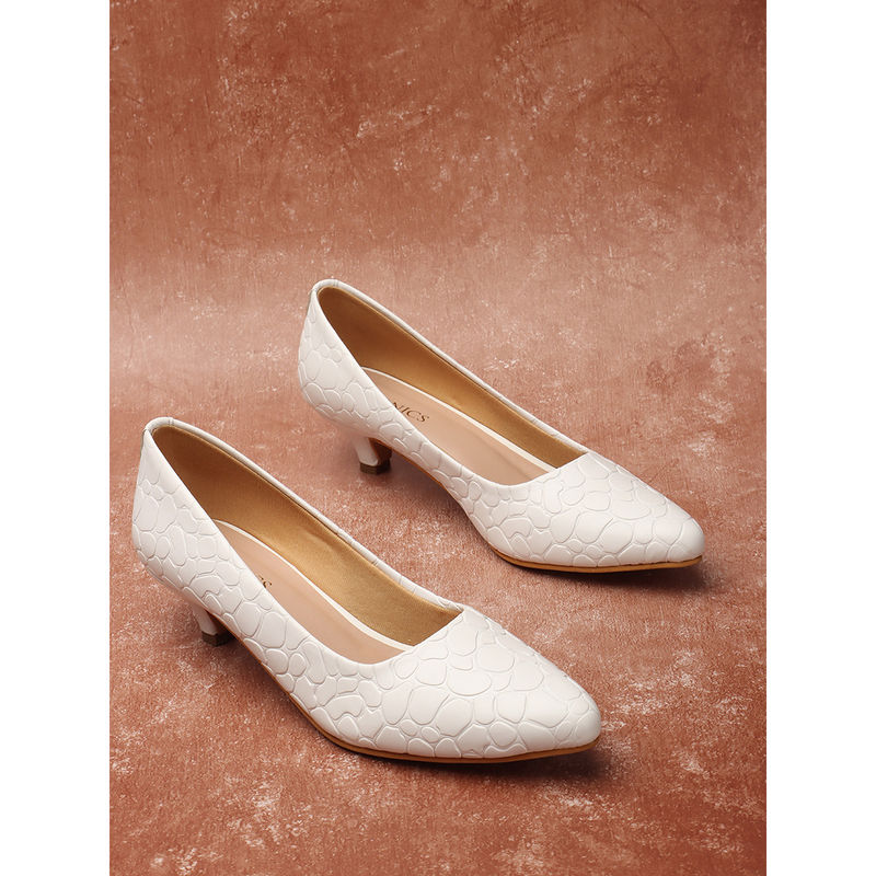 Iconics White Women Textured Ballerinas (EURO 41)