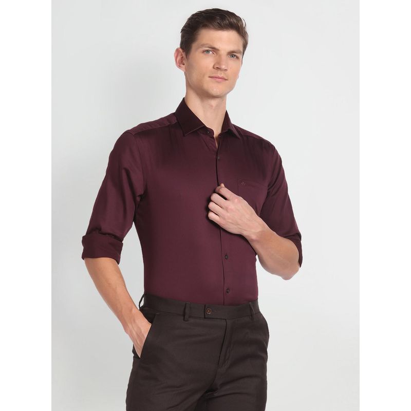 Arrow Manhattan Slim Fit Solid Shirt (40)