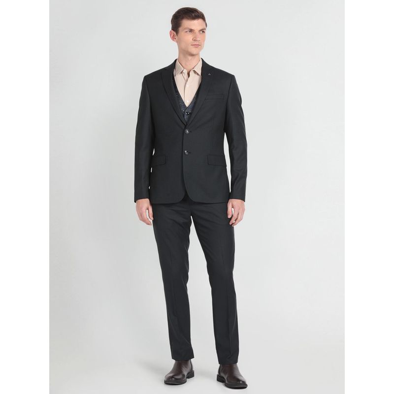 Arrow Reversible Waistcoat Three Piece Suit (Set of 3) (40)