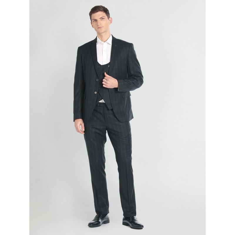 Arrow Dobby Waistcoat Three Piece Suit (Set of 3) (42)