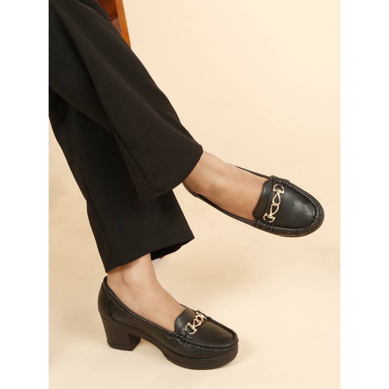 Flat n Heels Women Black Loafers (EURO 36)