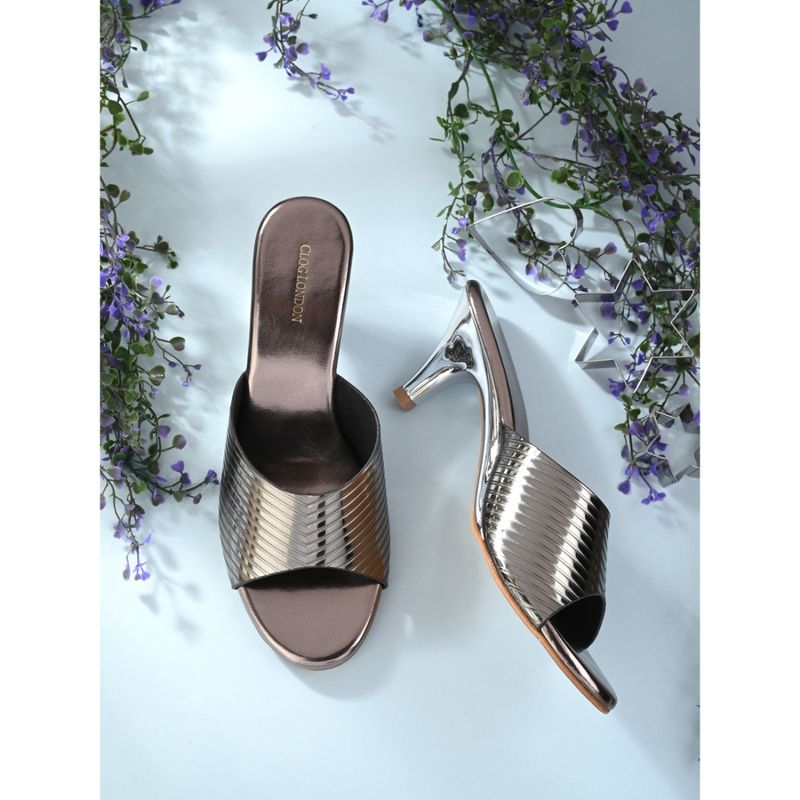 CLOG LONDON Grey Comfortable Heel Sandals (EURO 36)