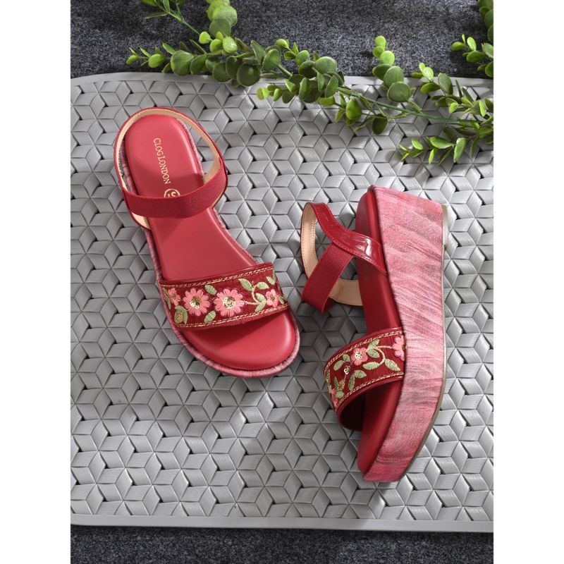 CLOG LONDON Maroon Comfortable Wedges (EURO 36)