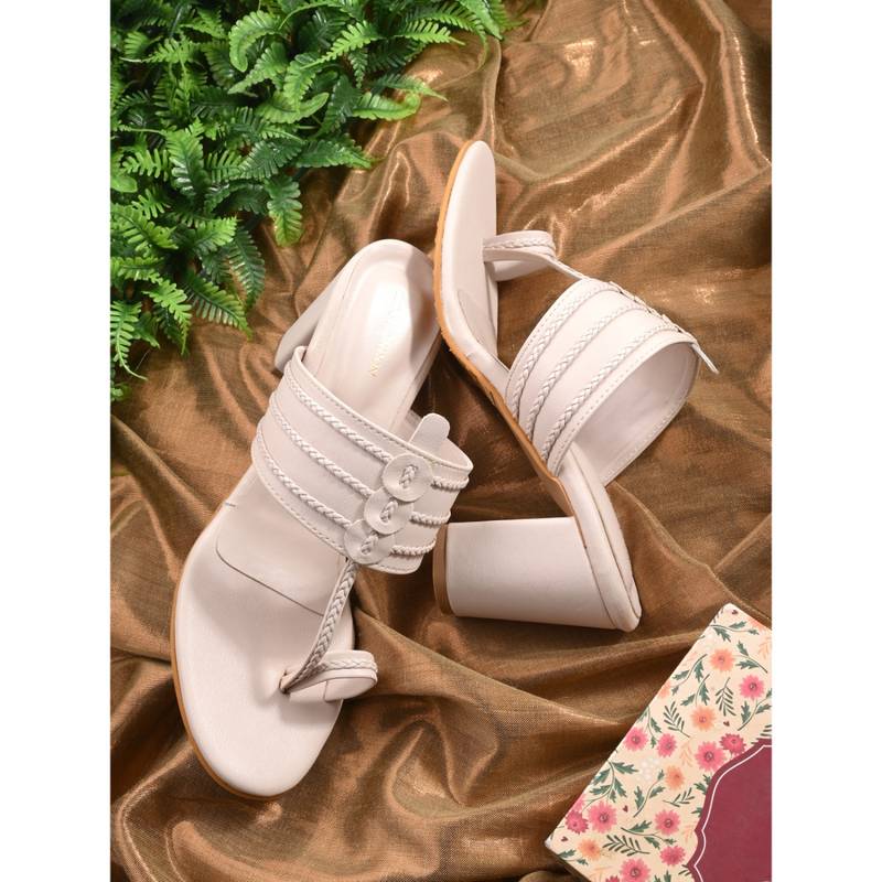 CLOG LONDON Off White Comfortable Sandal Heels (EURO 41)