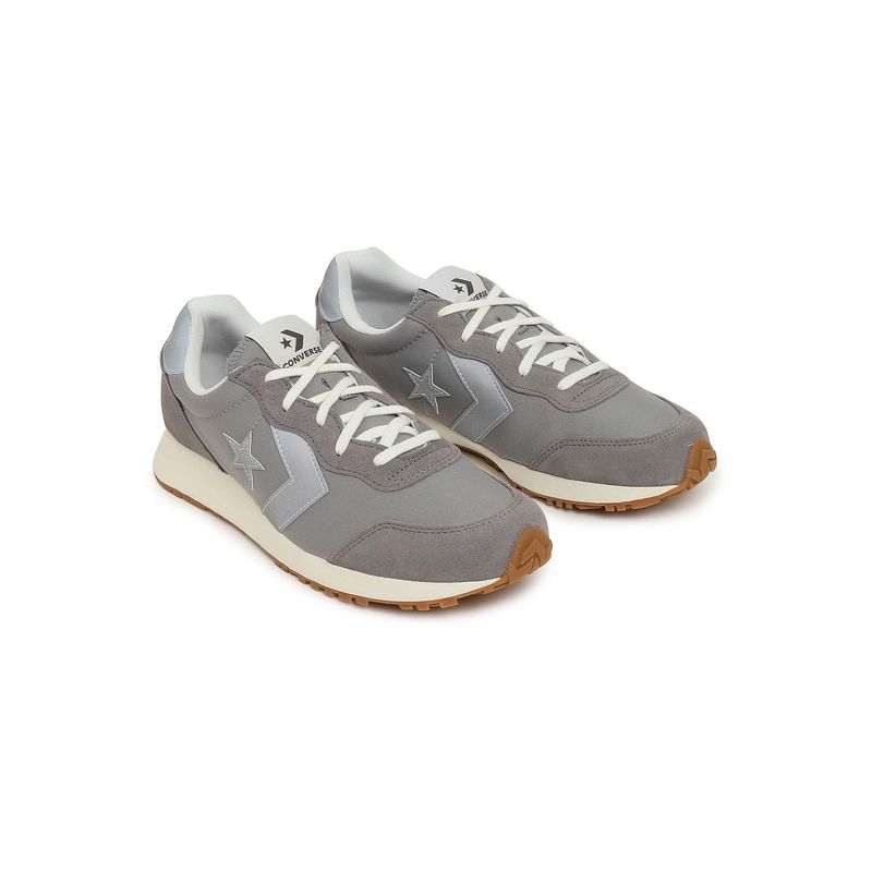 Converse Unisex Omega Trainer Low Top Sneakers (UK 6)