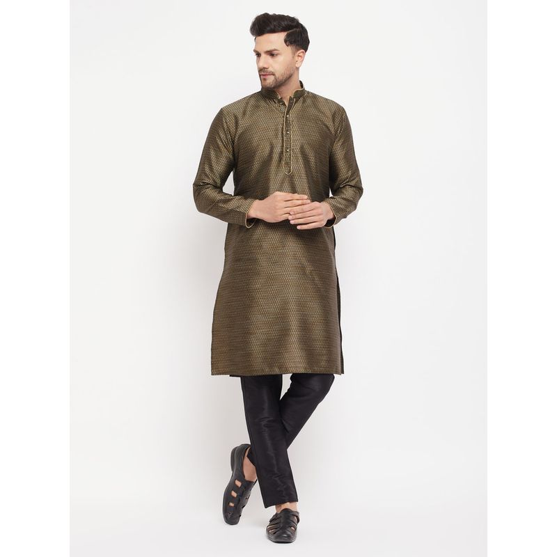 Vastramay Men Brown Silk Blend Kurta Pyjama (Set of 2) (S)