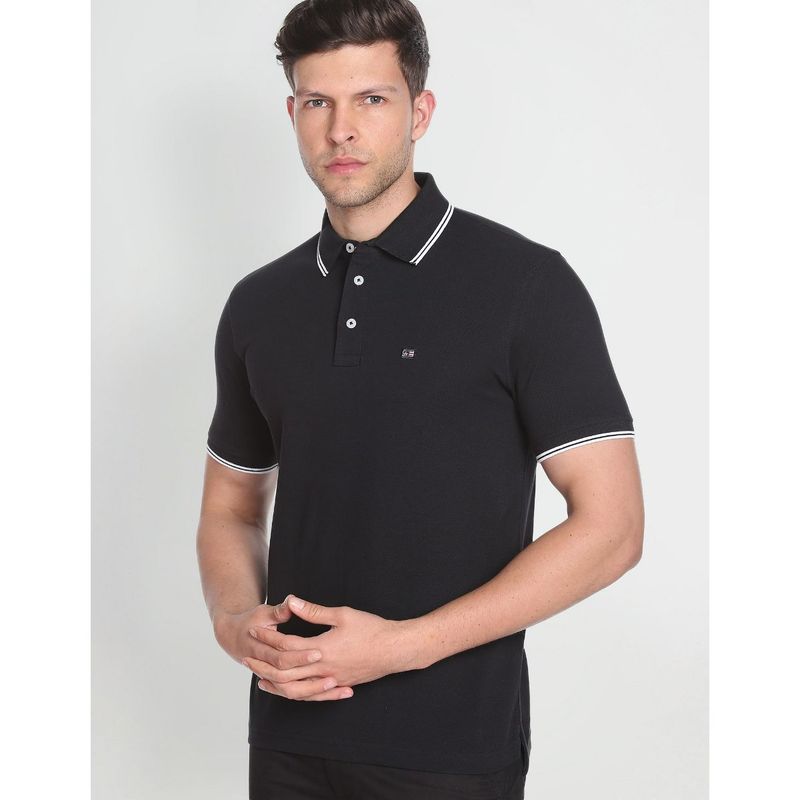 Arrow Sports Striped Collar Solid Polo Shirt (M)