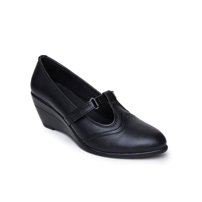 VALIOSAA Solid Black Wedges (EURO 40) (EURO 40)