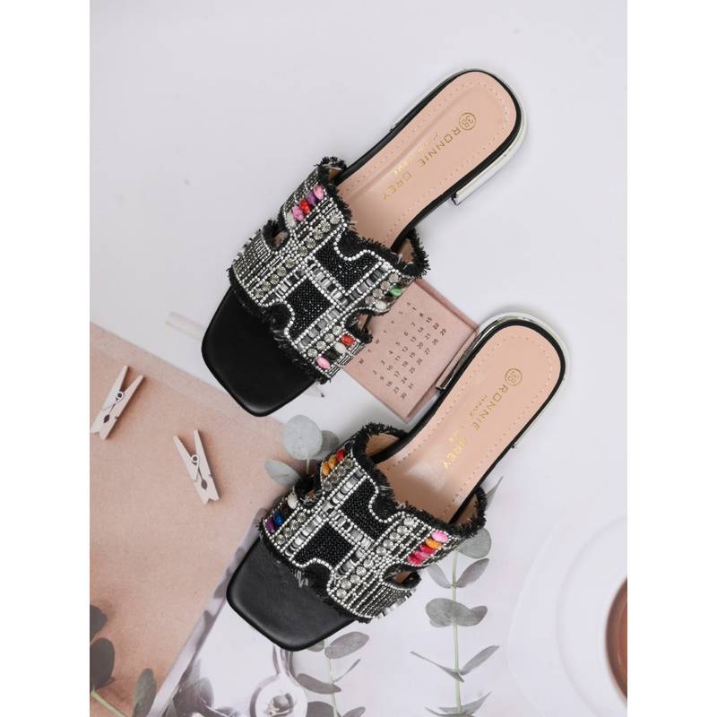 Ronnie Grey Women Black Embellished Open Toe Flats (EURO 37)