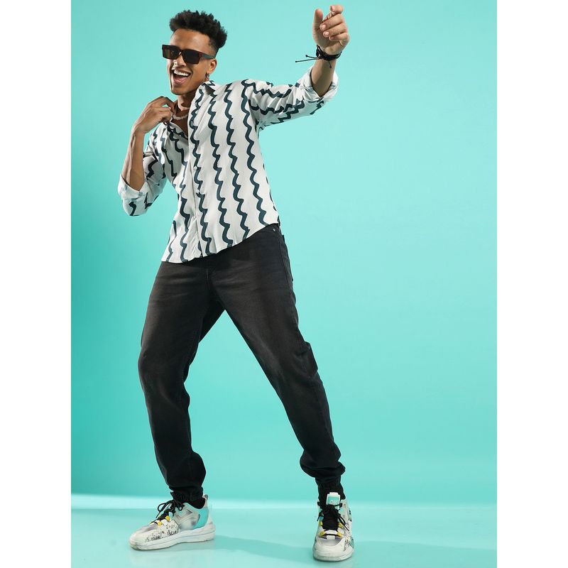 Campus Sutra Men'S White & Navy Blue Contrast Paint Lines Shirt (XL)