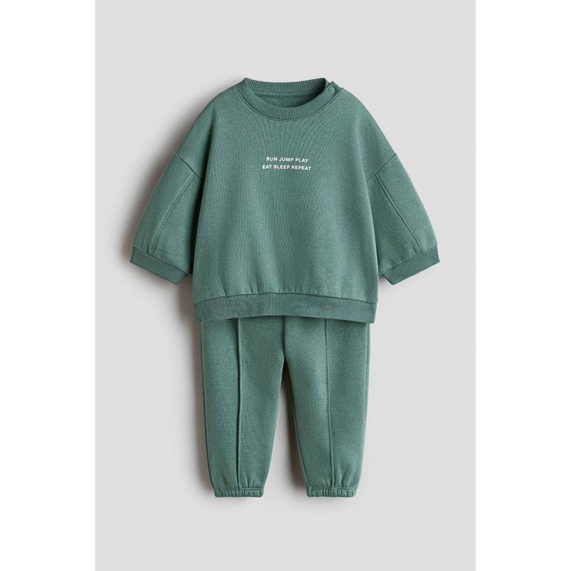 H&M Boys Green 2-Piece Printed Sweatshirt Set (4-6 Months)