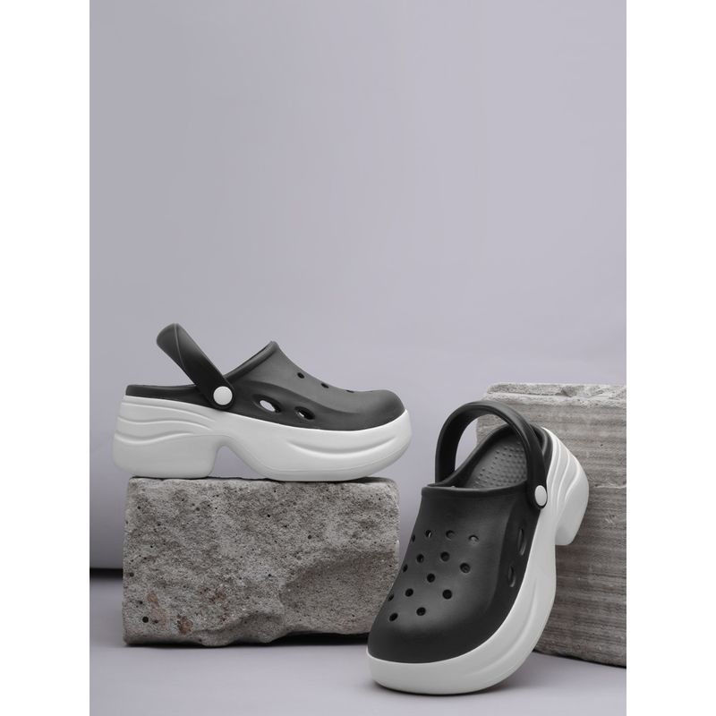 Truffle Collection Black Solid Clogs (UK 8)