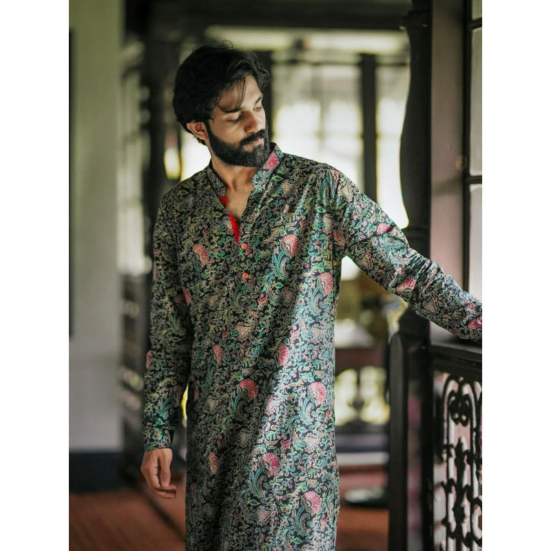 KISAH Men Black Printed Cotton Blend Kurta Dhoti Set with Kantha Print (M)