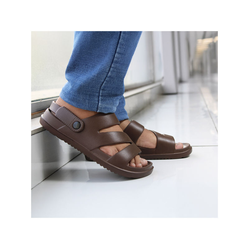 NoStrain Brown Men Waterproof Sandals with Back Strap (UK 9)