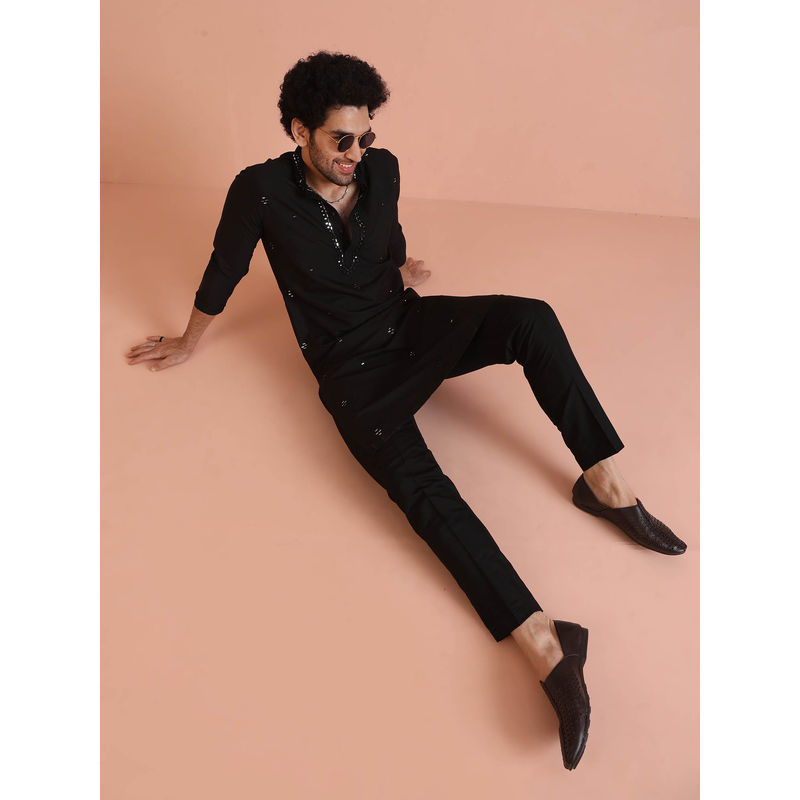 KISAH Men Black Mirror Work Embroidery Cotton Blend Kurta Trouser Set with Abstract Print (L)