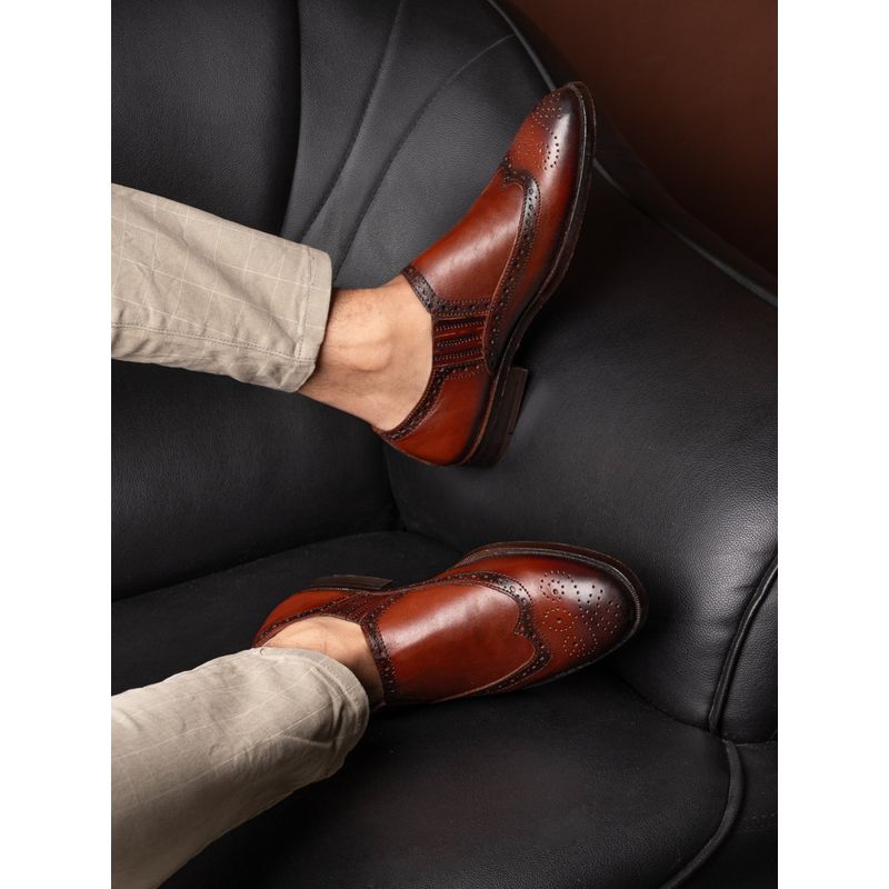 La Botte Men Brown Solid Formal Brogues (EURO 40)