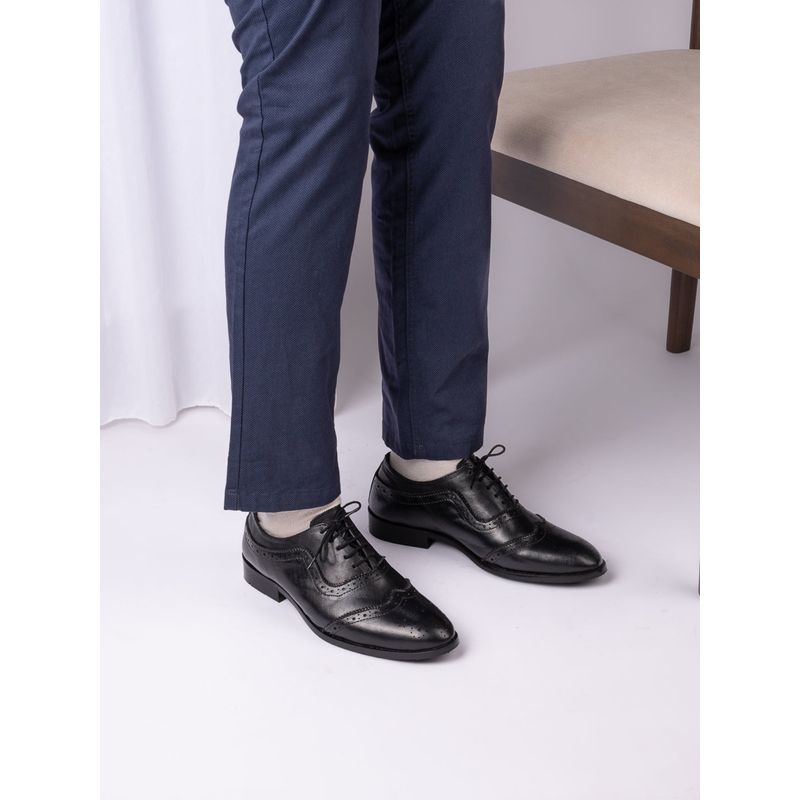 La Botte Men Black Solid Formal Brogues (EURO 40)