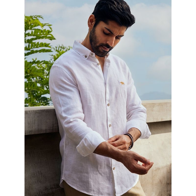 Andamen Regular Fit Essential White Linen Sun Mark Shirt (L)