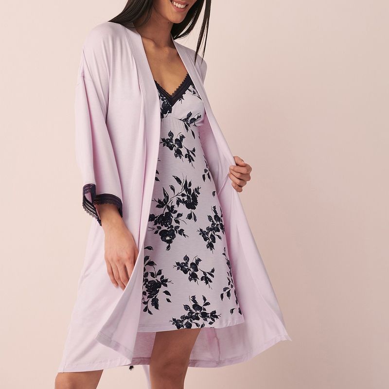 La Vie En Rose Timeless Beauty Kimono - Purple (M)