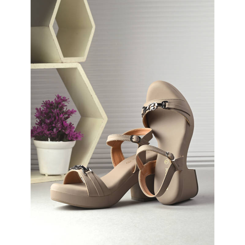 CLOG LONDON Womens Taupe Round Toe Heels (EURO 36)