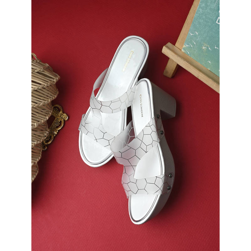 CLOG LONDON Womens White Round Toe Heels (EURO 37)