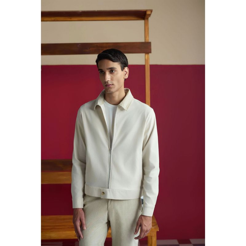 Muvazo Off White Men Twill Collar Neck Jacket (S)