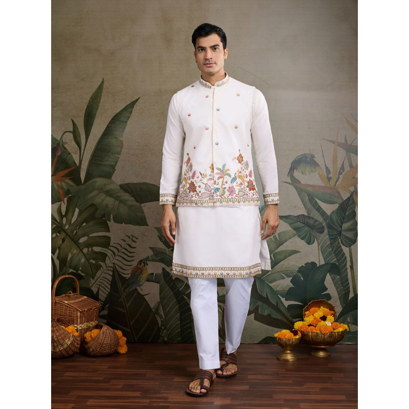 Odette Men White Cotton Blend Embroidered Stitched Kurta with Jacket (Set of 2) (L)