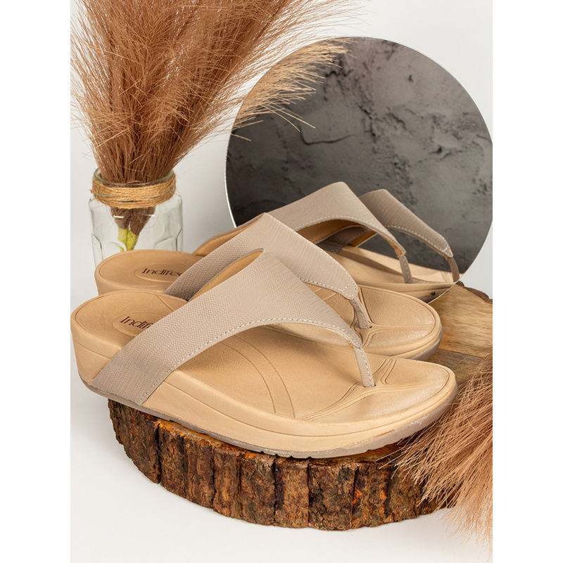 Indifeet Ivory Textured & Casual Thong Platform Sandals (UK 5)