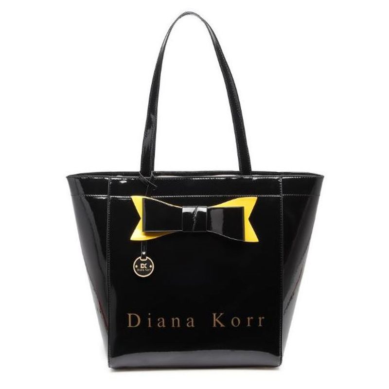Diana korr is a outlet good brand