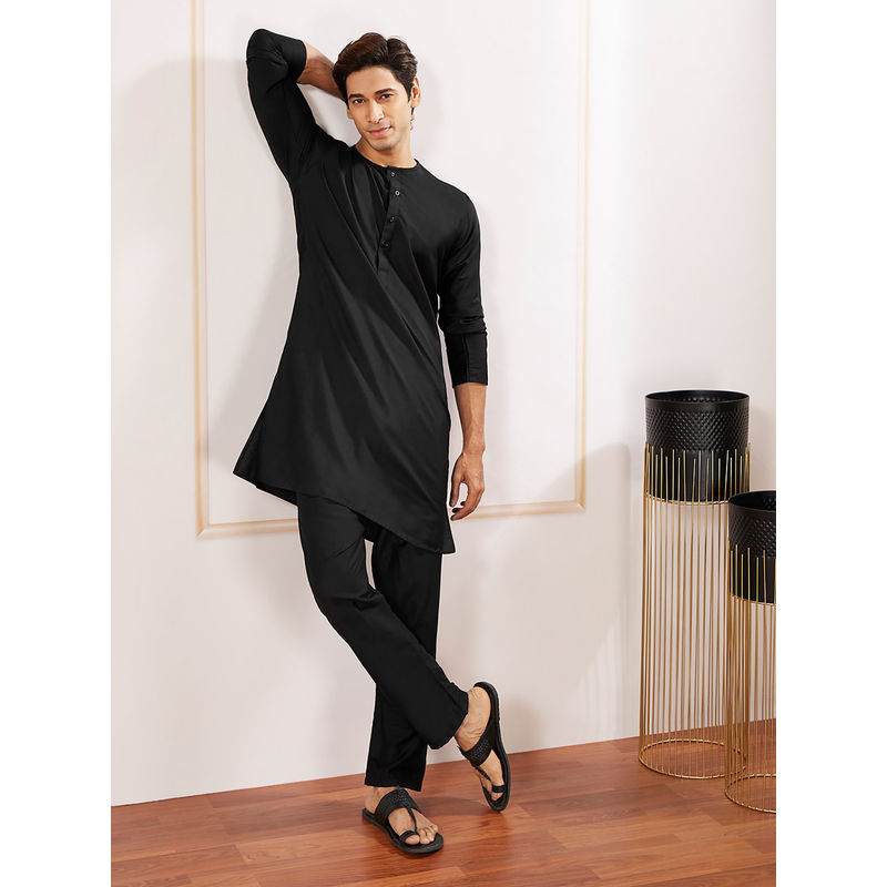 Vastramay Black Solid Kurta and Pyjama (Set of 2) (S)