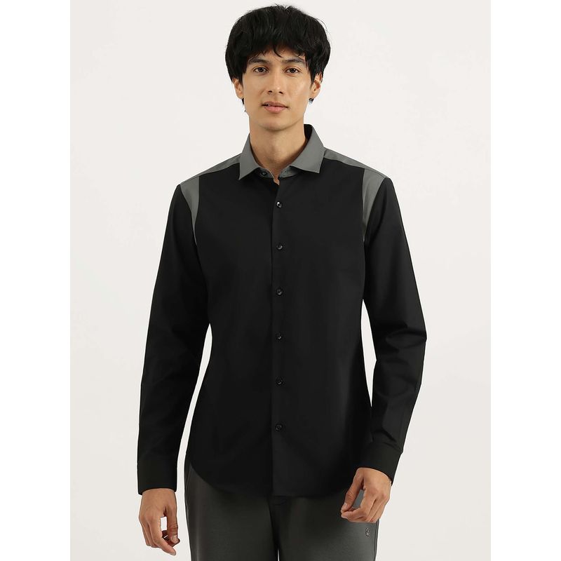 United Colors of Benetton Black Slim Fit Spread Collar Colour-Blocked Shirt (44)