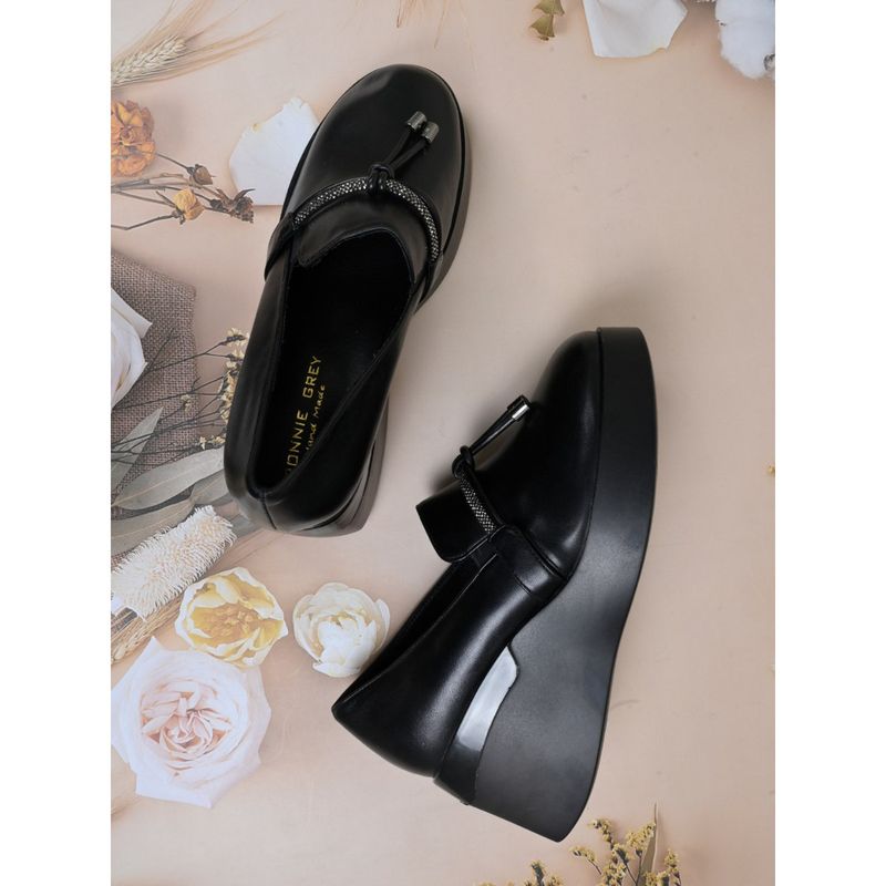 Ronnie Grey Women Black Solid Tassel Loafers (EURO 37)
