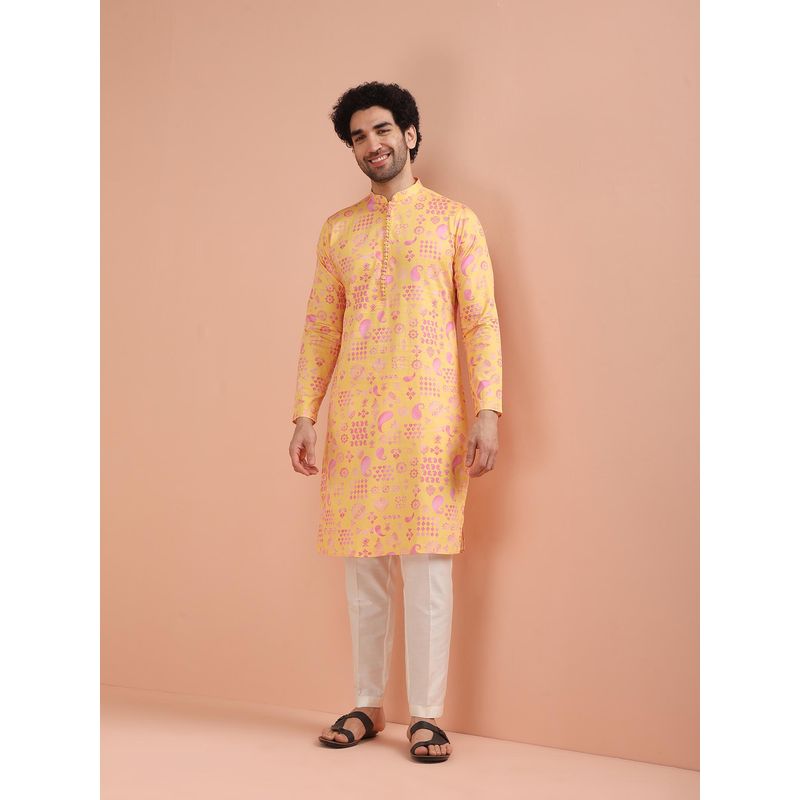 KISAH Men Yellow Kurta Trousers (Set of 2) (38)