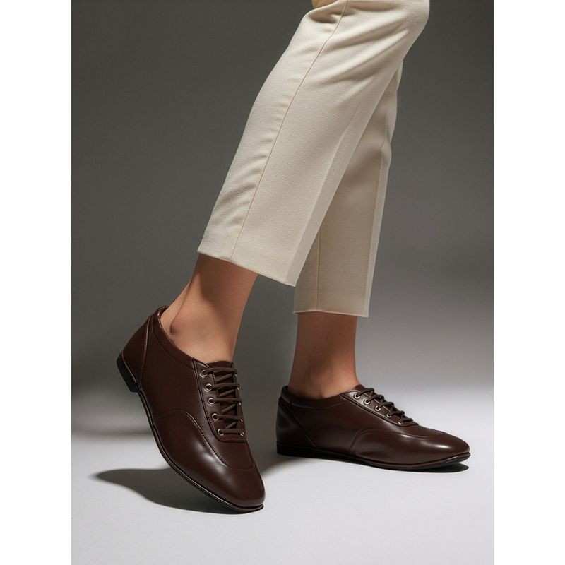 The White Pole Brown Comfortable Stylish Alluring Trendy Oxfords (EURO 36)