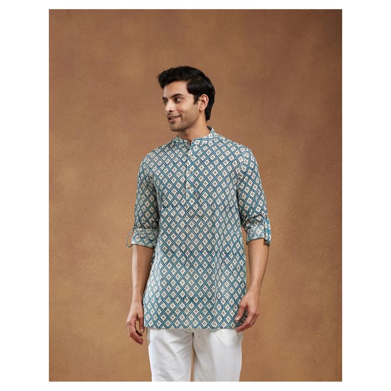 Fabindia Men Blue Cotton Geometric Kurta (XS)