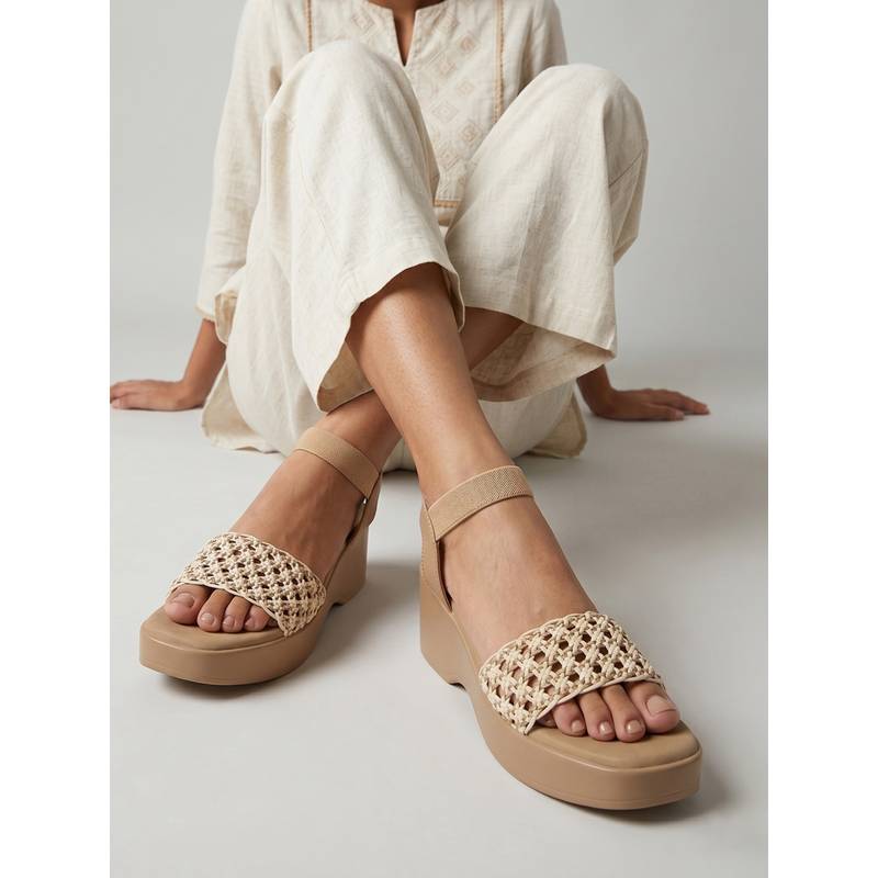 Dollphin Women Beige Wedge Heels (EURO 36)