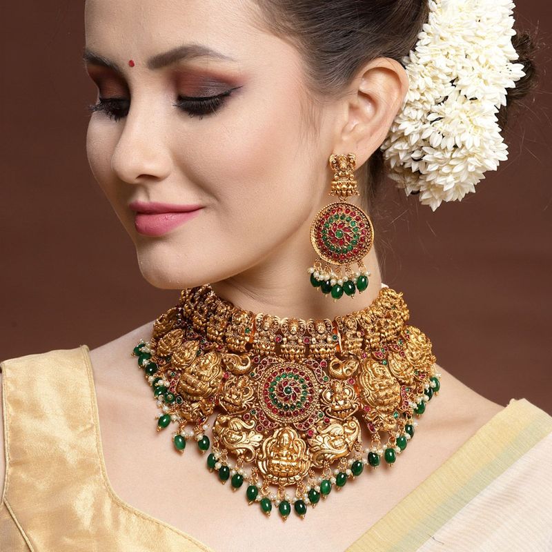 Red green store stone jewellery