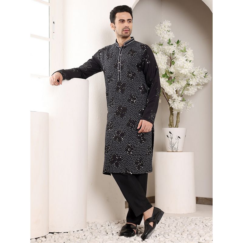 MULTI SHADES Men Black Straight Rayon Silk with Embroidered Neckline and Motifs Kurta (XS)