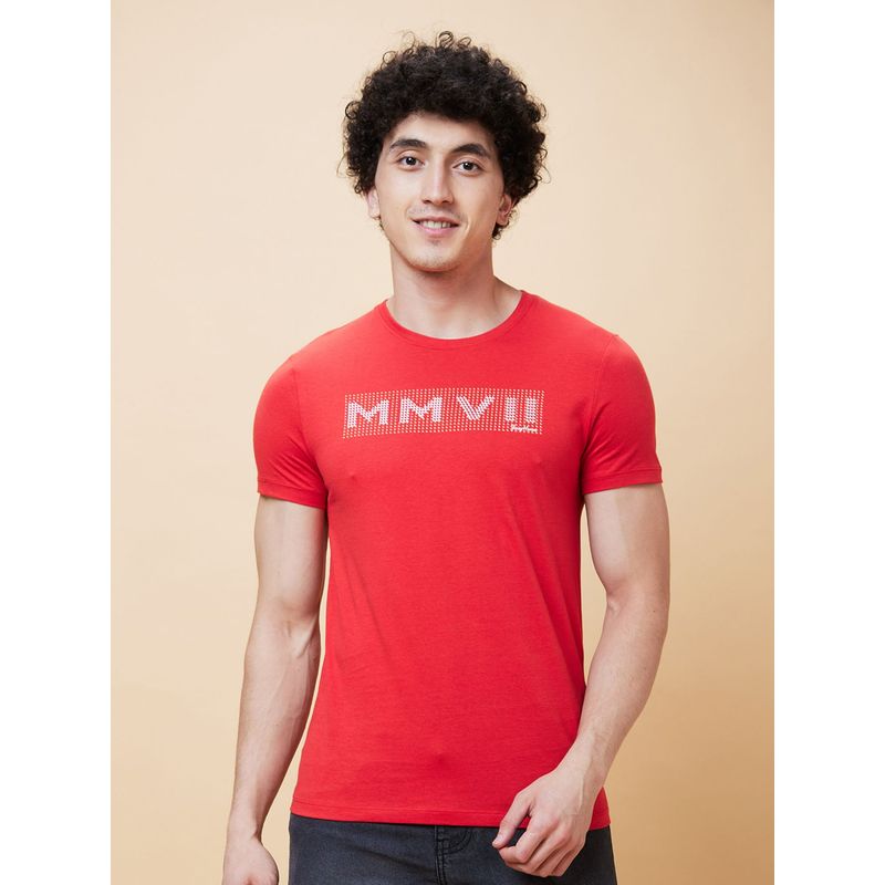 Being Human Mens Red Solid Regular Fit T-Shirt (M)